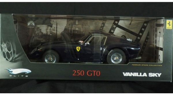 1:18 Ferrari 250 GTO 'Vanilla Sky', Blue, Elite