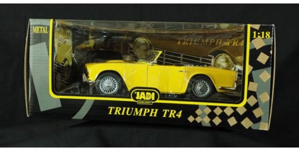 1:18 Triumph TR4 Rally, Jadi